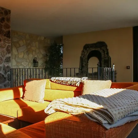 Via Caparra Superior