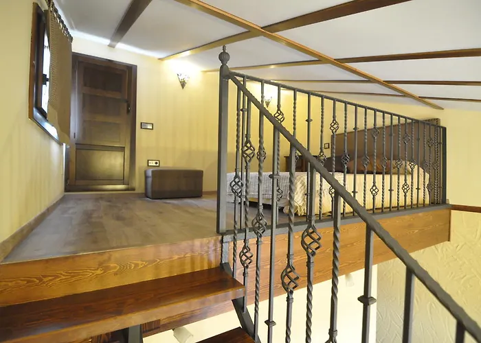 Via Caparra Superior